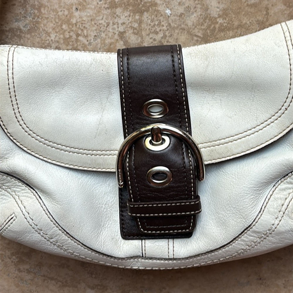 White Coach Soho Buckle shoulder bag - Picture 2 of 15